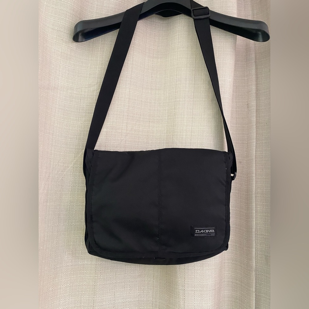 DaKine Laptop/iPad bag Black